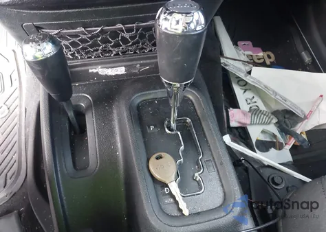 2018 Jeep Wrangler Jk Unlimited Sport 4X4 z USA, uszkodzony, nr VIN 1C4BJWDG9JL884617